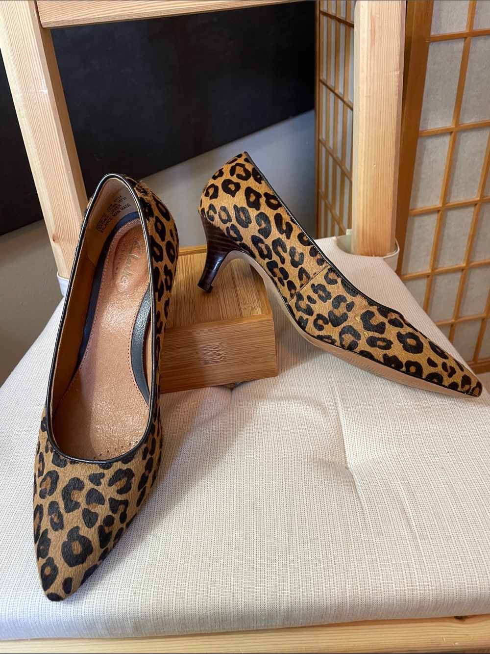 Clarks Indigo Sage Copper Calf Hair Heels, Size 6.5